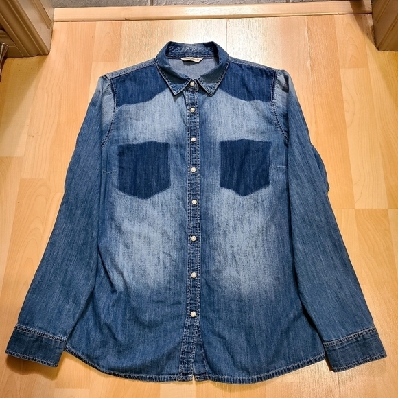 Mavi Women's Shirt Blue Denim Chambray Snap Button Down Faded Medium Wash - Picture 4 of 12